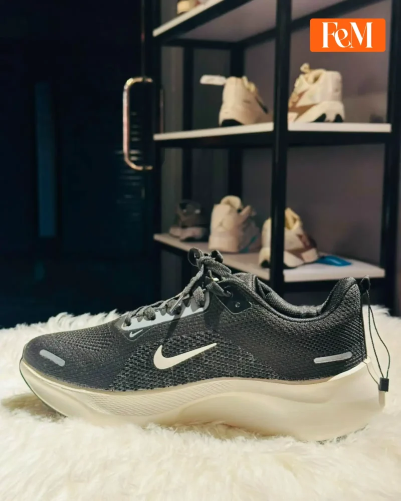 Nike Motiva Premium Walking & Running Shoes - Anthracite Dark Grey & Cream White Nike Motiva Walking & Running Shoes Anthracite Dark Grey & Cream White